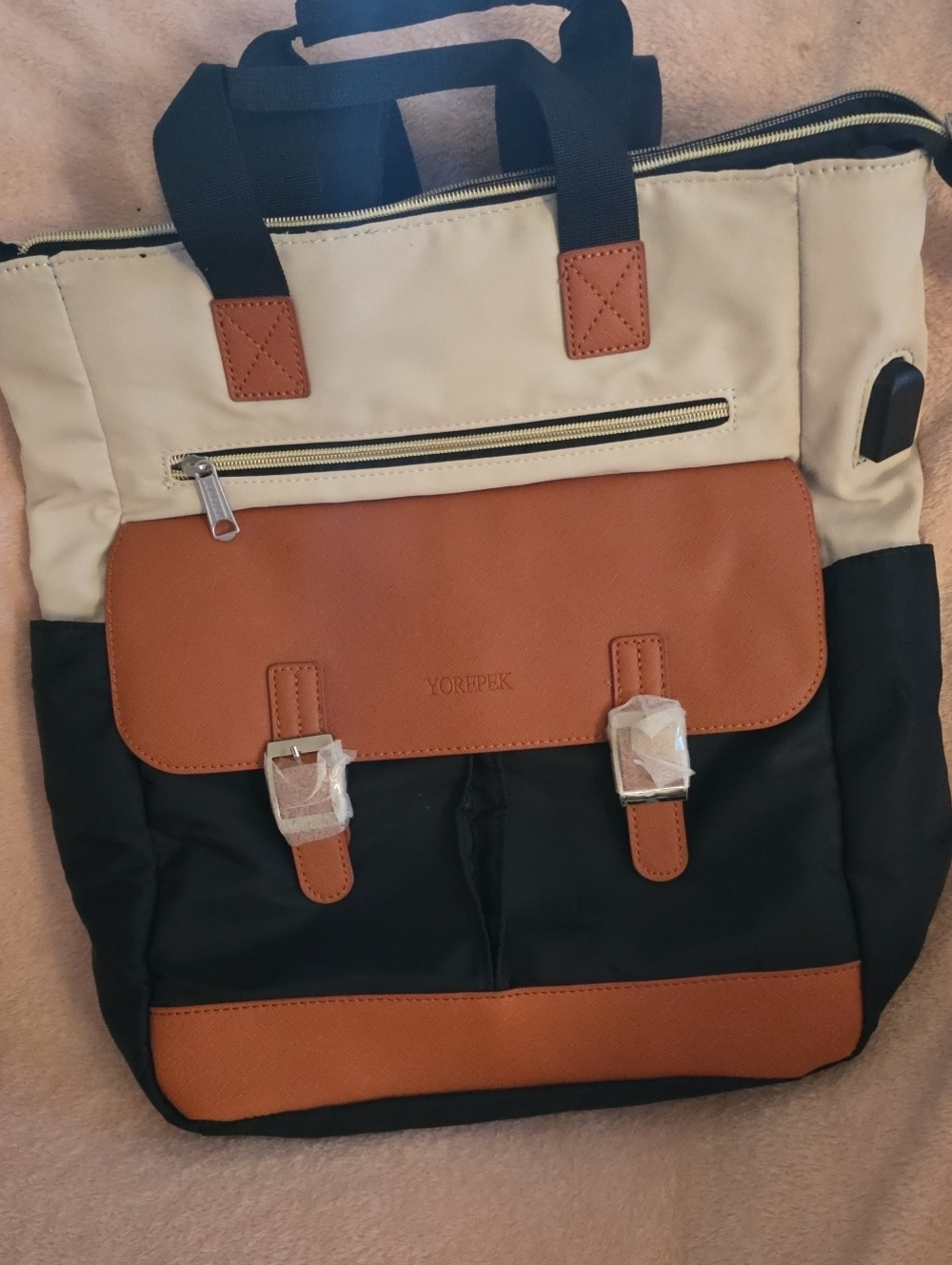 NEW Women’s Two-Tone Canvas Tote Bag in Black &Cream w/Brown Trim.USB connection